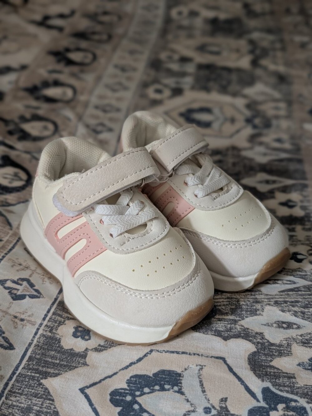 RSATER Toddler Girls Cream Pink Velcro Chunky Sneakers Shoes Size 6
